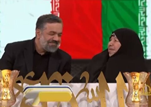 شوخی حاج محمود کریمی با مادرش در تلویزیون
