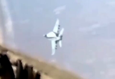 تصاویر لحظه قفل کردن جنگنده ایرانی روی F18