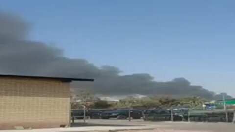 اولین تصاویر آتش‌سوزی کارخانه مدیران خودرو در بم