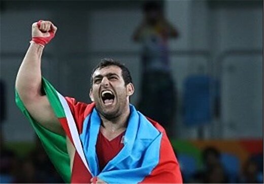 کشتی‌گیر ایرانی با پرچم آذربایجان المپیکی شد