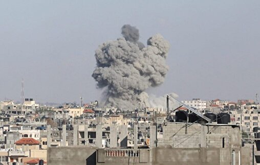 بمباران شدید رفح و جبالیا توسط جنگنده‌های اسرائیل+ فیلم/ شروط نتانیاهو برای پایان جنگ غزه/ فرماندهان ارشد اسرائیل خواهان توافق همه جانبه با حماس شدند/ افزایش شمار شهدا به ۳۵۰۹۱ نفر