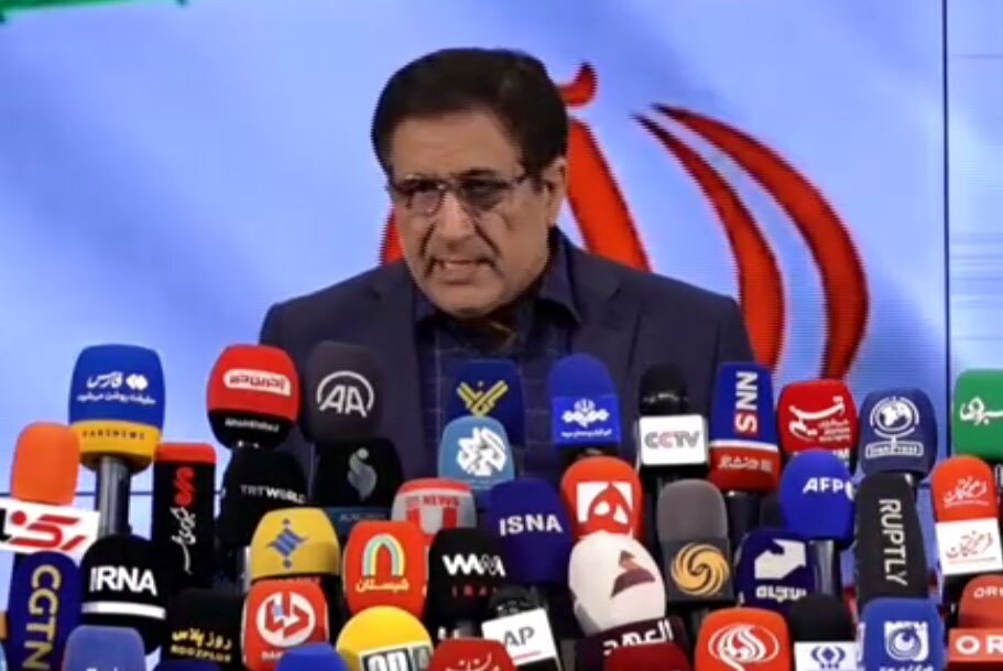 محمدباقر قالیباف رئیس مجلس رسماً ثبت نام کرد / اسحاق جهانگیری معاون اول حسن روحانی کاندیدا شد / محمد مخبر، سعید محمد و محمدرضا عارف ثبت نام نمیکنند محمدباقر قالیباف رئیس مجلس رسماً ثبت نام کرد / اسحاق جهانگیری معاون اول حسن روحانی کاندیدا شد / محمد مخبر، سعید محمد و محمدرضا عارف ثبت نام نمیکنند