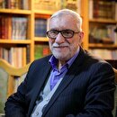 با دیدن کتاب خاطرات رهبری، کنار دست کروبی متعجب شدم