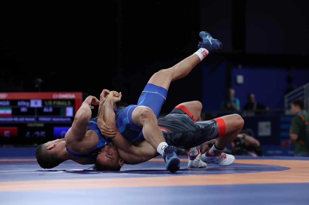 پوشش زنده المپیک ۲۰۲۴ پاریس| شکست میرزازده مقابل غول کوبایی/ برد قاطعانه محسن&zwnj;نژاد در کشتی اول