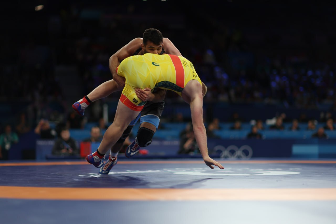 پوشش زنده المپیک ۲۰۲۴ پاریس| ناهید کیانی پیروز مبارزه با کیمیا علیزاده شد/ حسرت ۶ صدم ثانیه&zwnj;ای برای علیپور