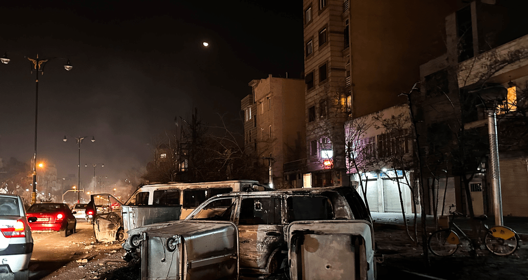 لزوم تصویب قانون برخورد با سلبریتی هایی که بر آتش اغتشاش می دمند/باید هزینه خسارتی که بر کشور وارد می کنند بپردازند لزوم تصویب قانون برخورد با سلبریتی هایی که بر آتش اغتشاش می دمند/باید هزینه خسارتی که بر کشور وارد می کنند بپردازند