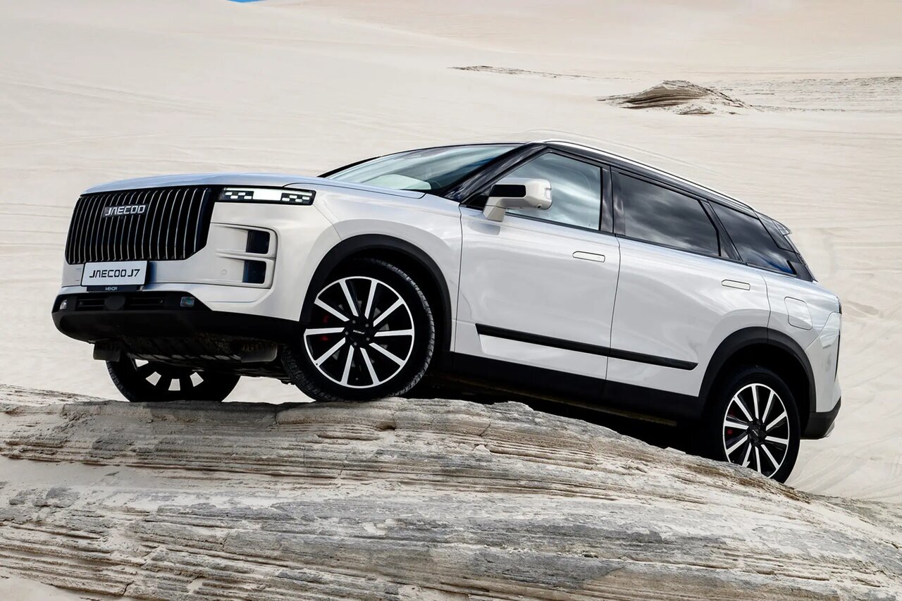 لوکانو L7 پرفروش در اسرائیل در ایران چه می کند ؟؟ لوکانو L7 پرفروش در اسرائیل در ایران چه می کند ؟؟