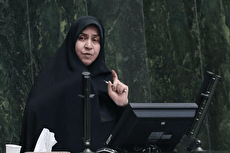 دولت به جای کالابرگ به مردم کالا‌های اساسی بدهد / حقوق کارگران بر اساس نرخ تورم محاسبه شود