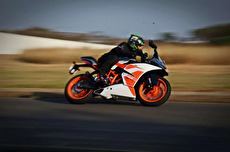 کی‌تی‌ام RC 200 یاغی و مدرن