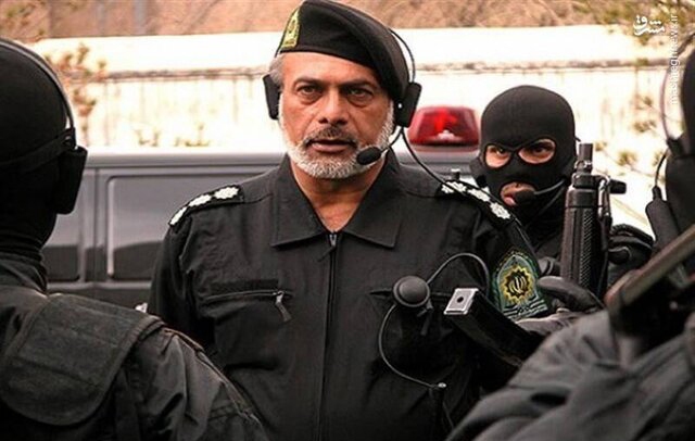 آقایان مسئول انتقادهای اینهنرمند را بشنوید!/دستمزد میلیاردی میگیرند و سر بزنگاه غایباند آقایان مسئول انتقادهای اینهنرمند را بشنوید!/دستمزد میلیاردی میگیرند و سر بزنگاه غایباند