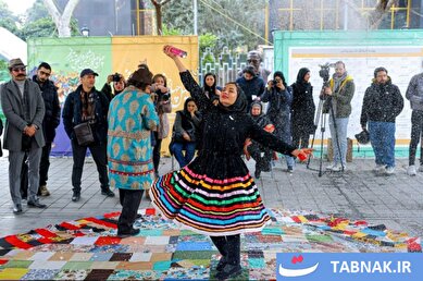عکس: نمایش های خیابانی جشنواره بین المللی فجر