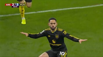 خلاصه بازی آرسنال 2 - منچستریونایتد 3