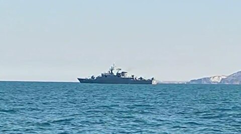 تصاویر ناوهای ایران نزدیک لارک و تنگه هرمز