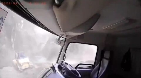 لحظات ریزش معدن نیکل در اندونزی