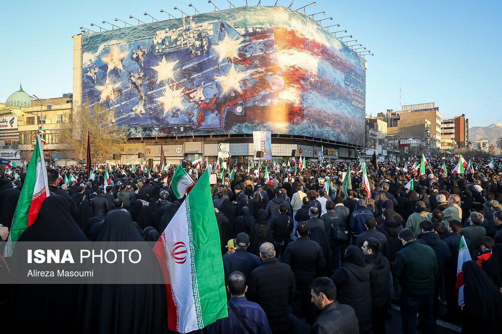 اجتماع مردم خشمگین در تهران و شهرهای ایران