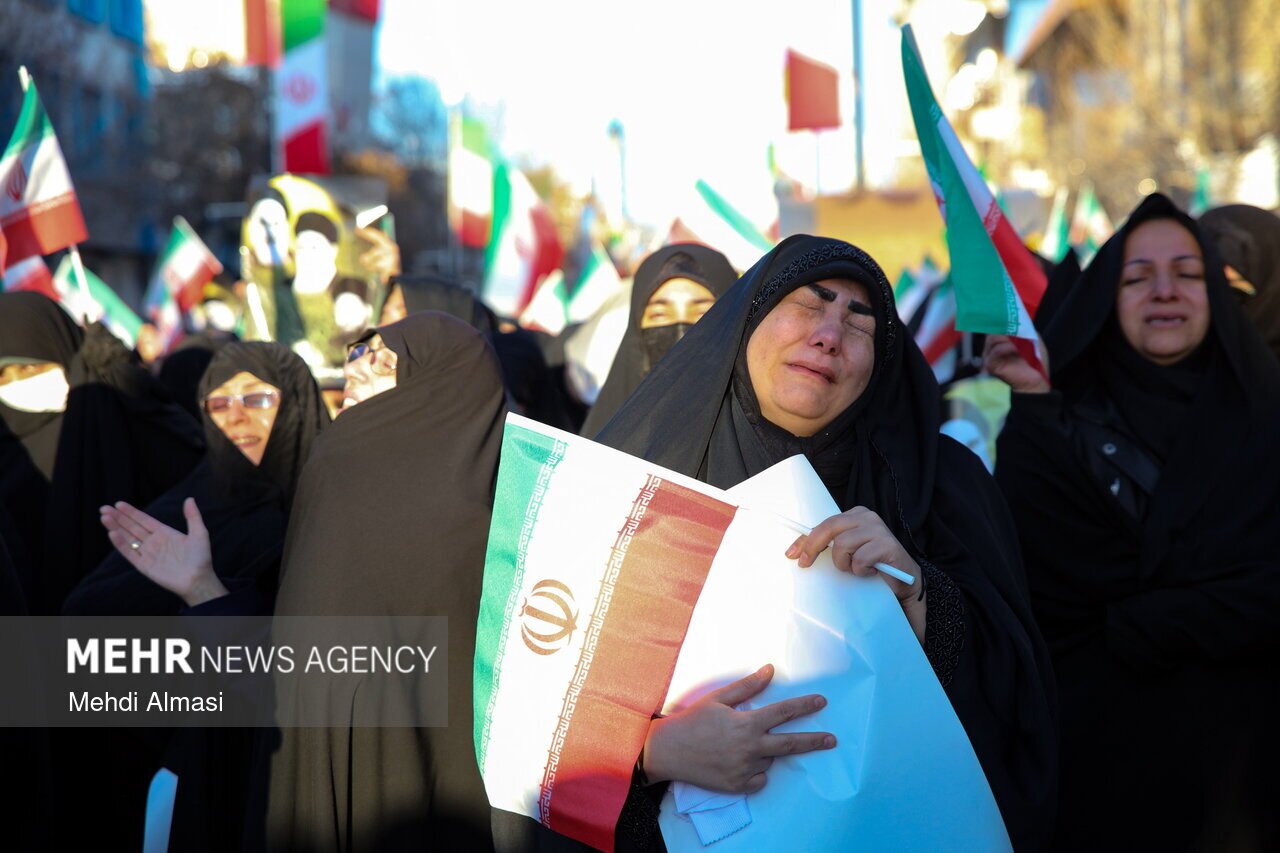اجتماع مردم خشمگین در ایران و کشورهای منطقه