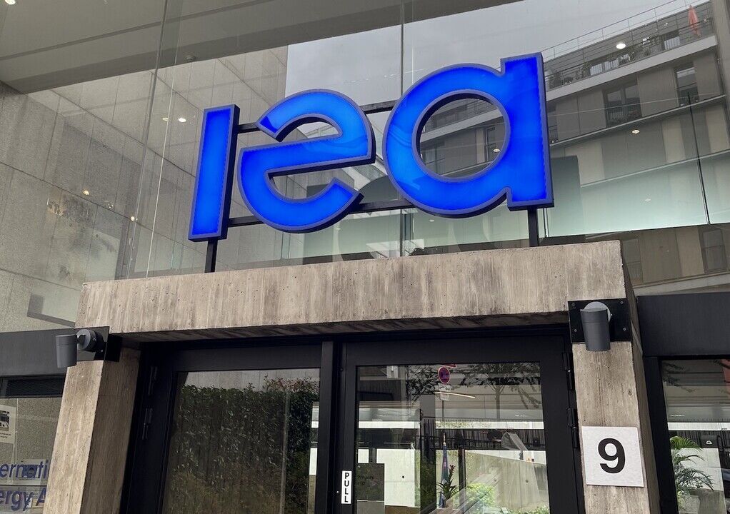 آژانس بین&zwnj;المللی انرژی اثر تنش&zwnj;های خاورمیانه بر بازار نفت را رصد می&zwnj;کند