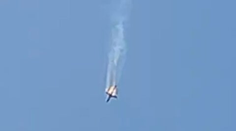 لحظات انهدام یک فروند هرمس در خمینی‌شهر