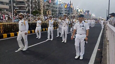 تصاویر ملوانان ناوچه دنا که به شهادت رسیدند