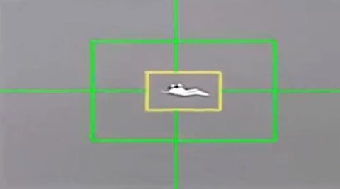 لحظات نشانه رفتن جنگنده اف 15 آمریکا توسط پدافند ایران