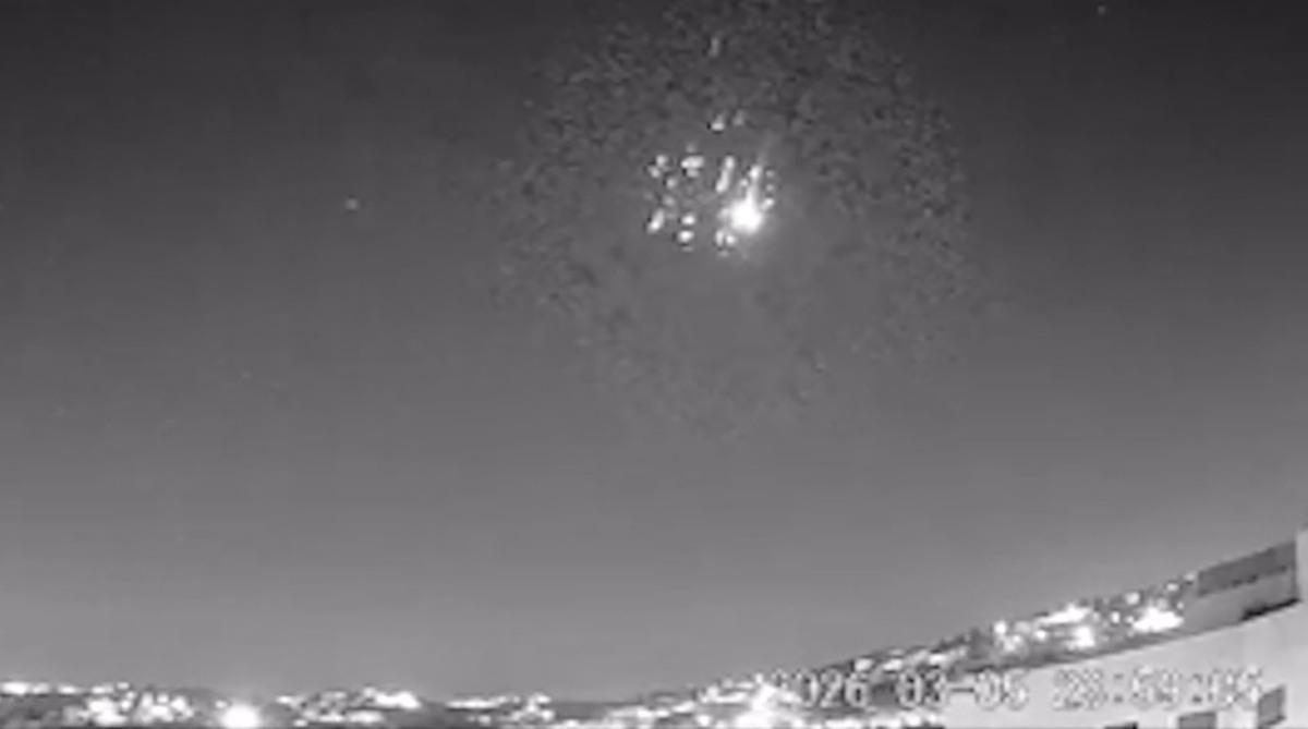 ویدیوی عکاس اردنی از بارش موشک‌های ایران روی اسرائیل