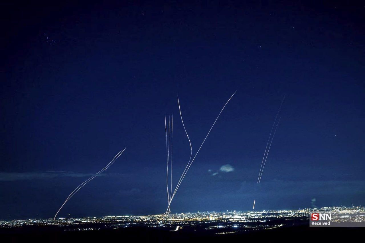 روز دهم/ ادامه جنگ حق و باطل و جنگ ظالم و مظلوم/ واکنش&zwnj;&zwj;&zwnj;ها به معرفی سومین رهبر جمهوری اسلامی ایران/ موج سی&zwnj;ام عملیات وعده صادق ۴ / به&zwnj;روز رسانی می&zwnj;شود