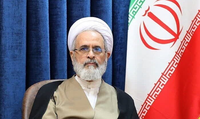 روز دهم/ ادامه جنگ حق و باطل و جنگ ظالم و مظلوم/ واکنش&zwnj;&zwj;&zwnj;ها به معرفی سومین رهبر جمهوری اسلامی ایران/ موج سی&zwnj;ام عملیات وعده صادق ۴ / به&zwnj;روز رسانی می&zwnj;شود