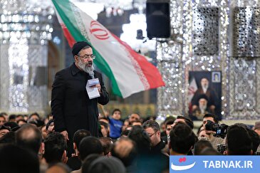 عکس: اجتماع بزرگ عزاداران امیرالمومنین علیه‌السلام در حرم مطهر رضوی