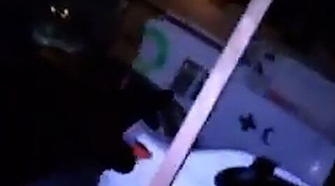 آسیب به پایگاه هلال احمر در حمله به عوارضی تهران - قم