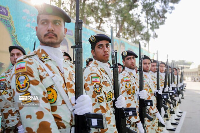چرا ارتش در خیابان&zwnj;ها دیده نمی&zwnj;شود؟ منطق دکترین دفاعی ایران در روزهای تنش نظامی