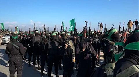 تصاویر سورپرایز اسرائیل: جمعیت عظیم اعضای مسلح حماس