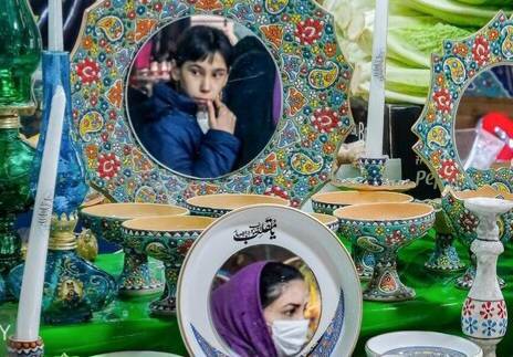 تهران؛ زیر آسمان زخمی، روی زمینِ سبز/ مردم در برای عید، زندگی می کارند