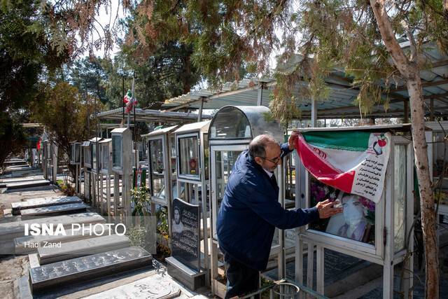 روز هفدهم/مراکز خدمات&zwnj;دهی به ناو &laquo;جرالد فورد&raquo; هدف است/هشدار تخلیۀ نیروهای مسلح به مردم برخی مناطق دبی و دوحه/ بروزرسانی می شود