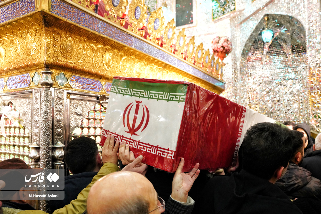 طواف پیکر شهدای دنا در حرم امام زاده صالح (ع)