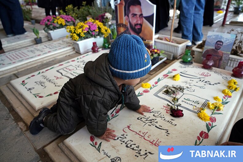 عکس: پنجشنبه آخر سال در گلزار شهدای بهشت زهرا (س) تهران