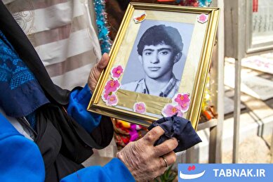 عکس: پنجشنبه آخر سال در گلزار شهدای بهشت زهرا (س) تهران