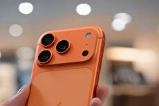 کابرد سوراخ کوچک کنار دوربین آیفون چیست؟