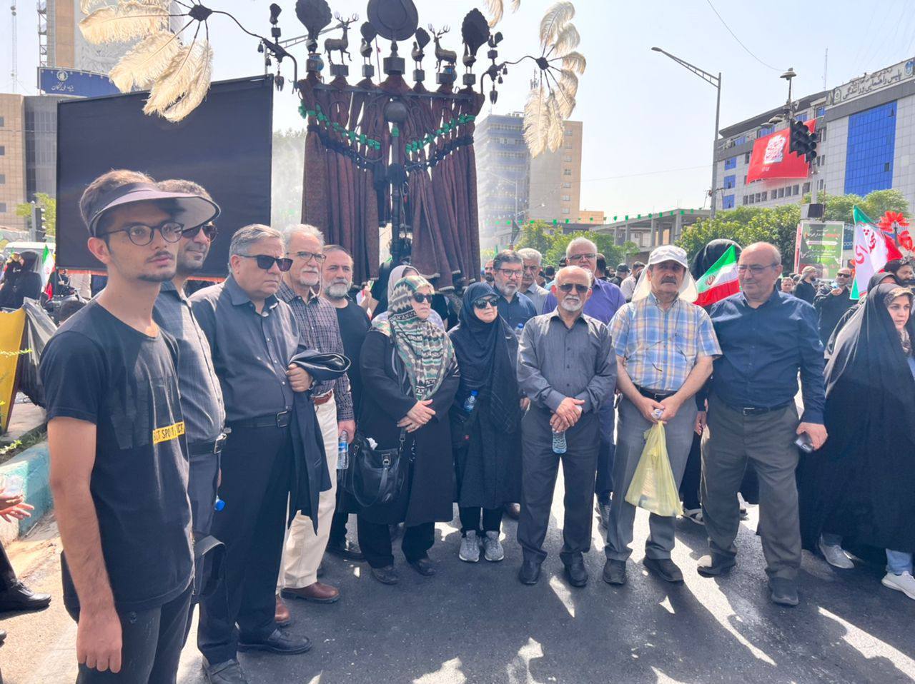 بدرقه با شکوه پیکر شهیدان وطن