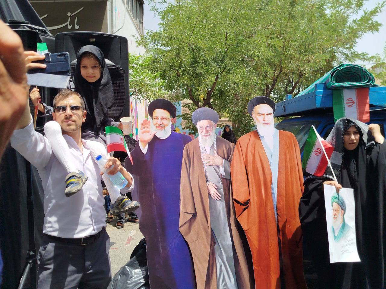 بدرقه با شکوه پیکر شهیدان وطن