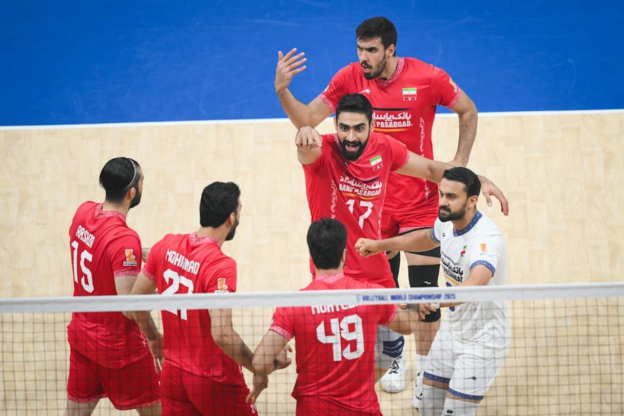 زنده با والیبال قهرمانی جهان| ایران یک - ۲ صربستان؛ چک نقد شده در انتظار برنده زنده با والیبال قهرمانی جهان| ایران یک - ۲ صربستان؛ چک نقد شده در انتظار برنده