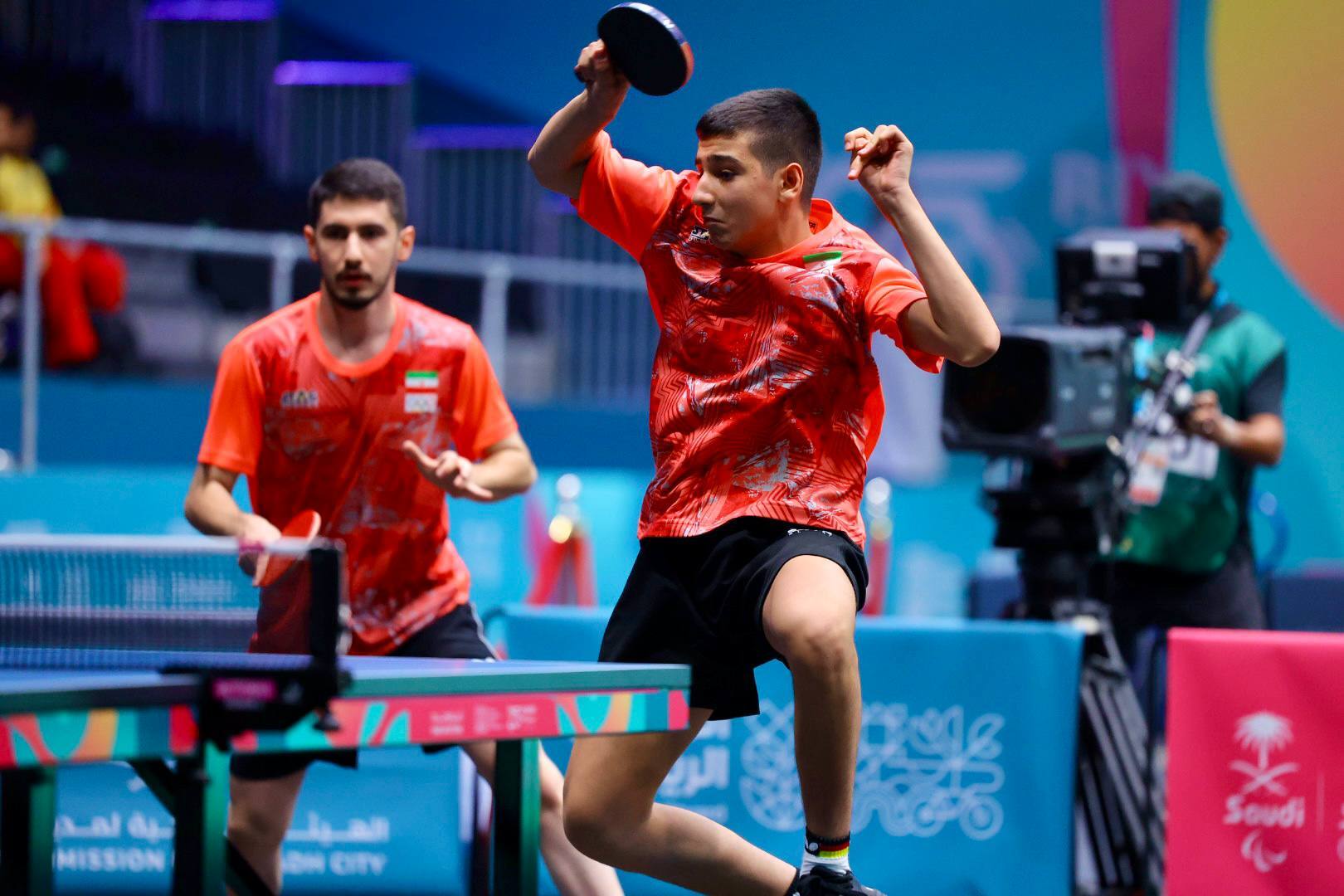 زنده از عربستان| برنز تیمی پینگ&zwnj;پنگ به زنان ایران رسید، مردان در فینال/ غلامی در شنا برنز گرفت، کریمی در وزنه&zwnj;برداری زنان