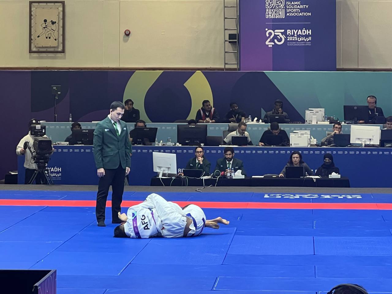 زنده از عربستان| شگفتی بزرگ در کشتی آزاد، شکست قاسم&zwnj;پور در اولین دیدار