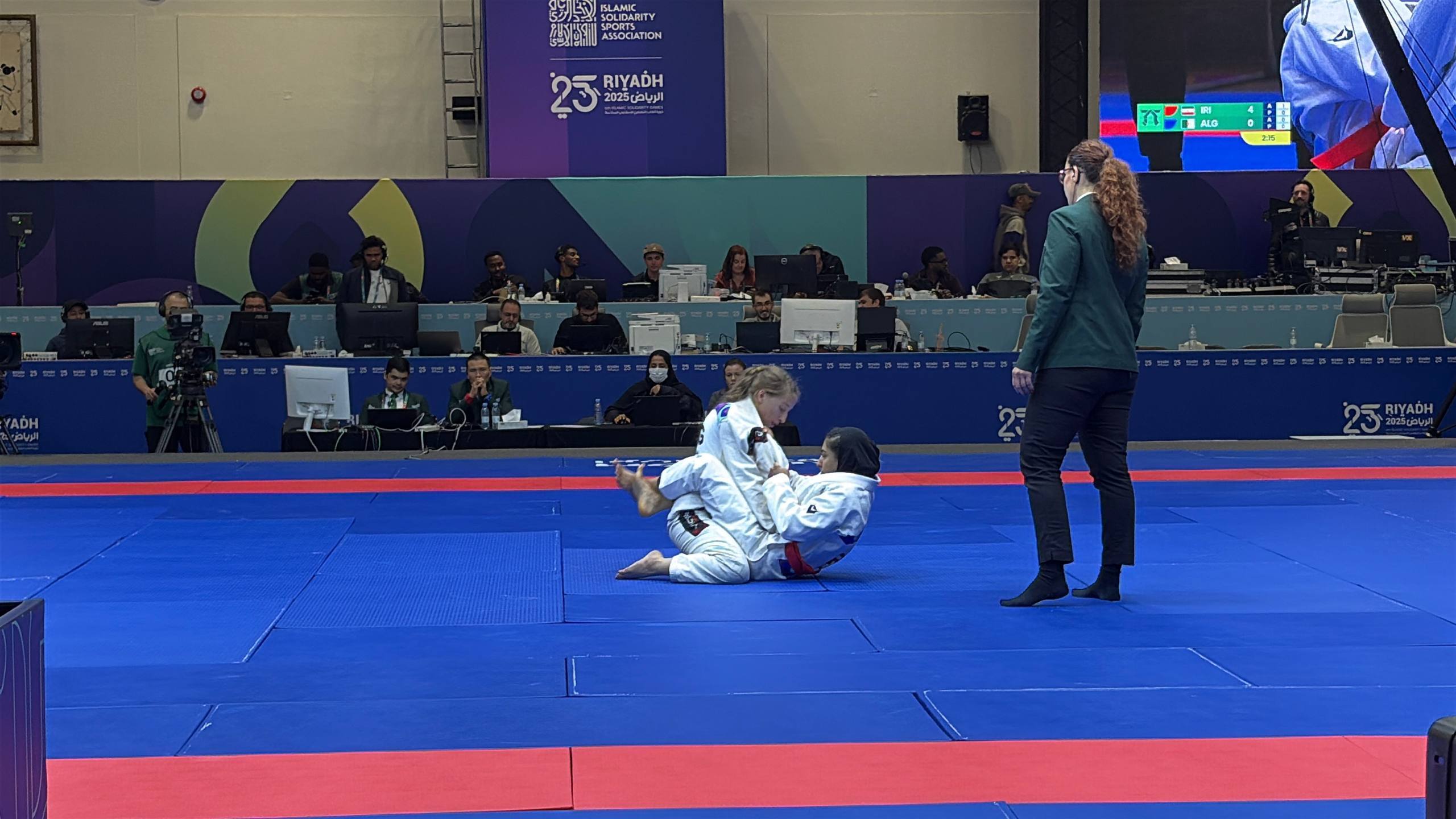 زنده از عربستان| شگفتی بزرگ در کشتی آزاد، شکست قاسم&zwnj;پور در اولین دیدار