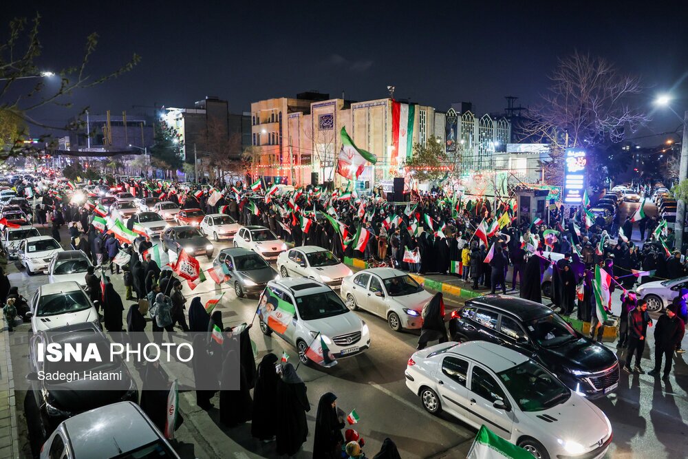 روایت&zwnj;های جنگ رمضان اقتدارمان را نشان می&zwnj;دهند/کتاب وطن را نوشتیم