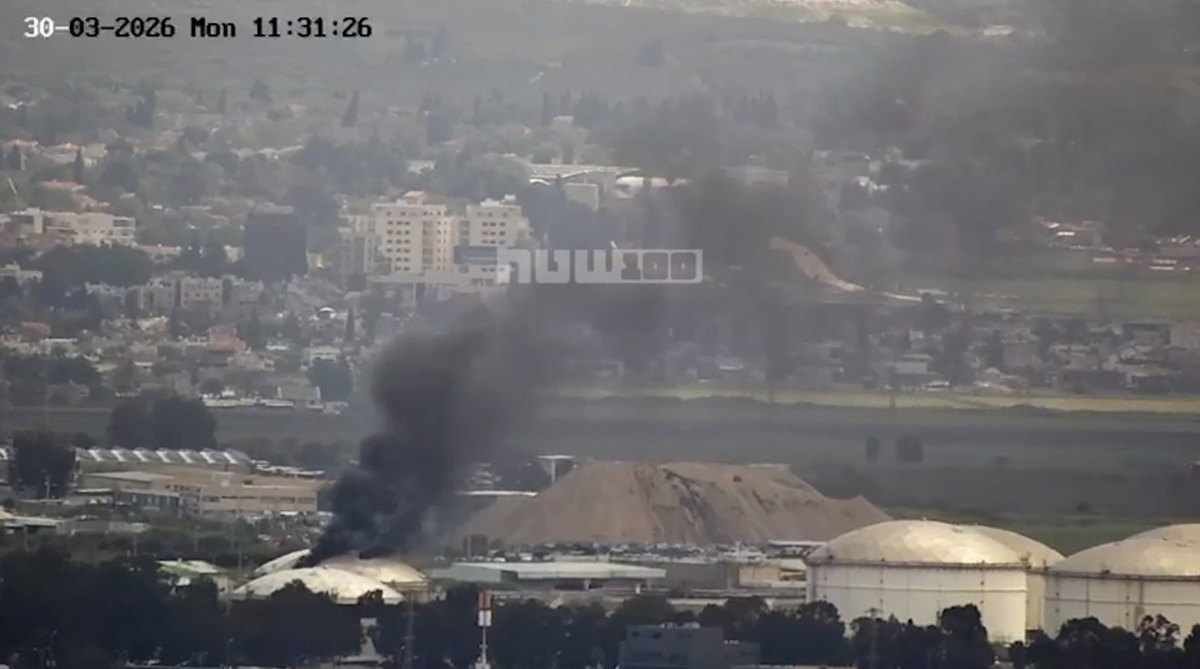 تصاویر هدف قرار دادن پالایشگاه حیفا