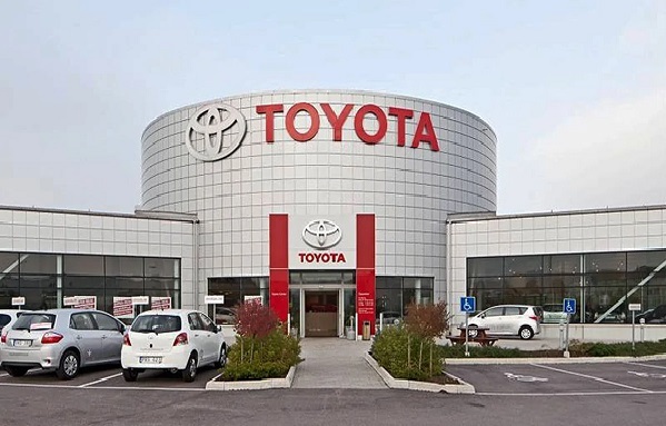 از فولاد مبارکه تا تویوتا / بزرگترین خودروساز جهان هم از تبعات جنگ ایران بی نصیب نماند