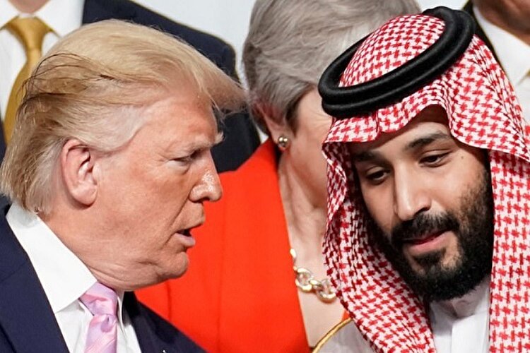 آل سعود = آل یهود؛ اما چرا؟/بوسیدن ضریح پیامبر حرام و بوسیدن آن‌قسمتِ ترامپ حلال!