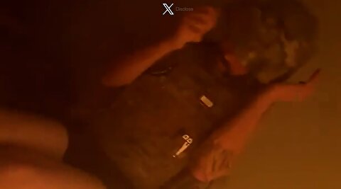 لحظه فرار سرباز آمریکایی با شورت از موشک ایران!