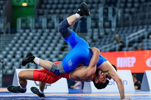 سفر زمینی تیم ملی کشتی فرنگی به بیشکک