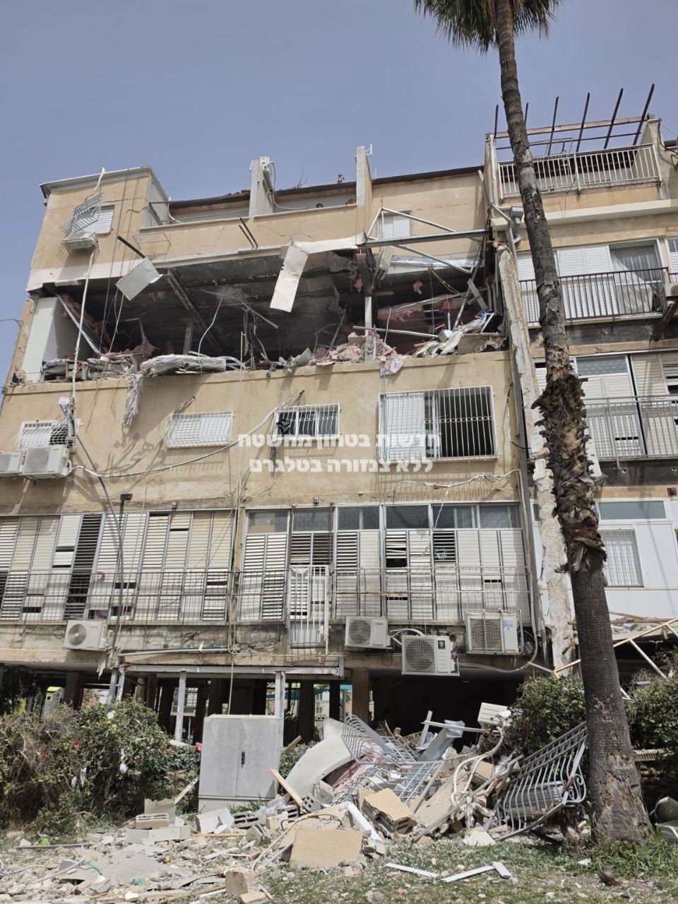 روز سی و ششم/ حمله دشمن آمریکایی صهیونی به منطقه ویژه پتروشیمی های ماهشهر، بندر امام و ابوعلی و نیروگاه بوشهر/آمریکا و رژیم صهیونی همچنان زیر ضربات کوبنده ایران / بروزرسانی می شود